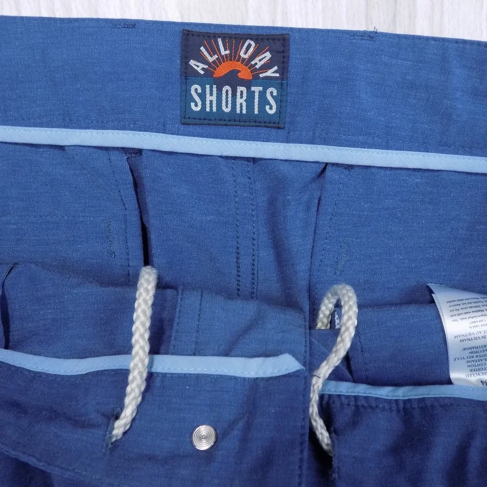 Faherty All Day Shorts Mens 34 Blue Hybrid Stretch Performance Casual EUC